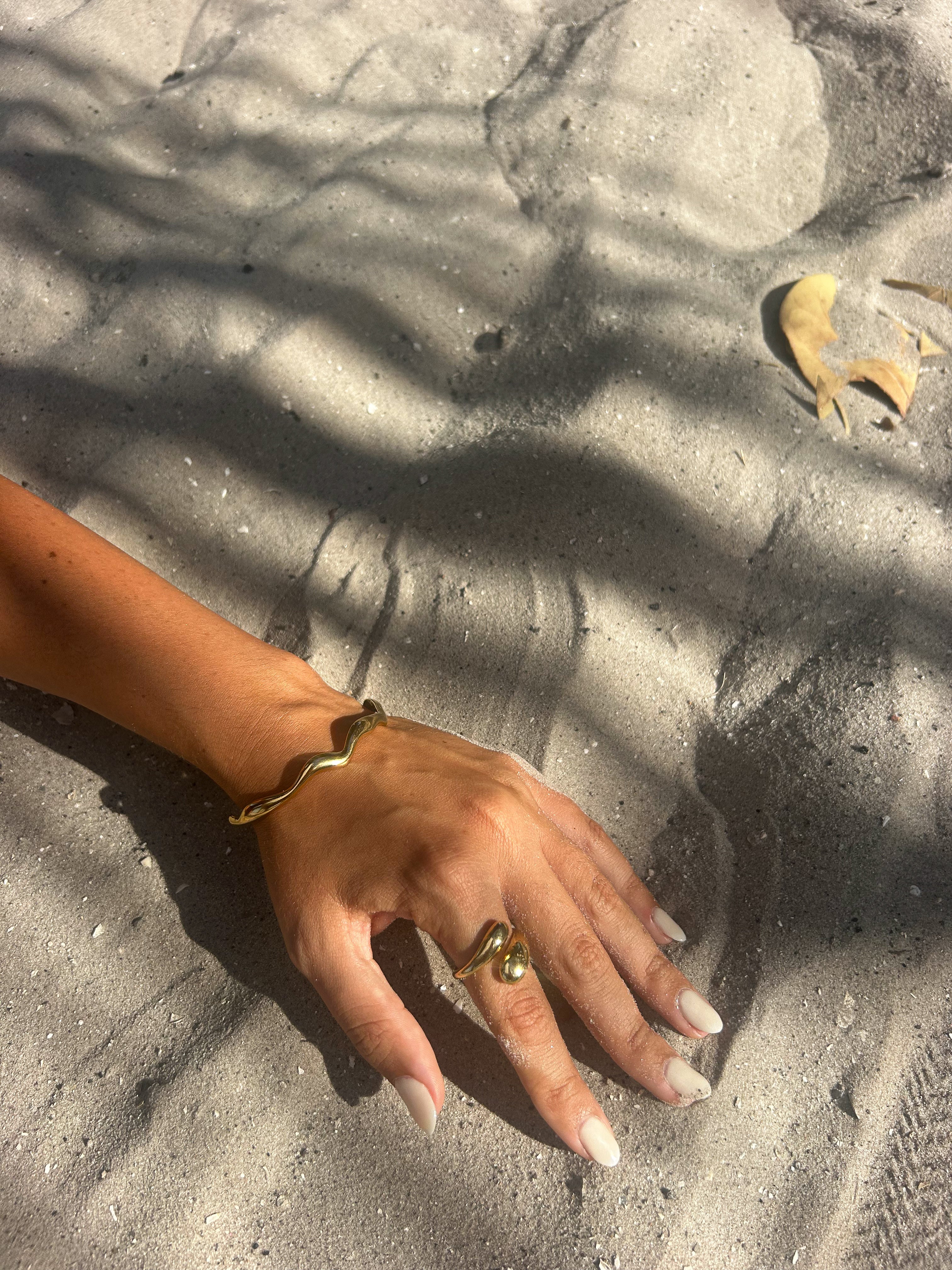 GWoram Designs Gold Chunky Wave Bangle Bracelet